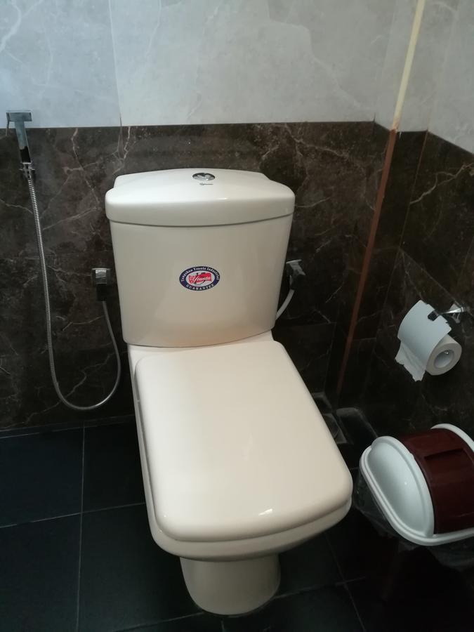 Sea Breeze Hotel Bentota Bagian luar foto